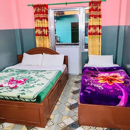 Mount Blue Tourist Hostel - Pokhara Bagian luar foto
