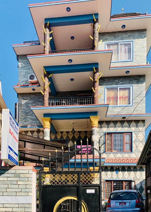 Mount Blue Tourist Hostel - Pokhara Bagian luar foto