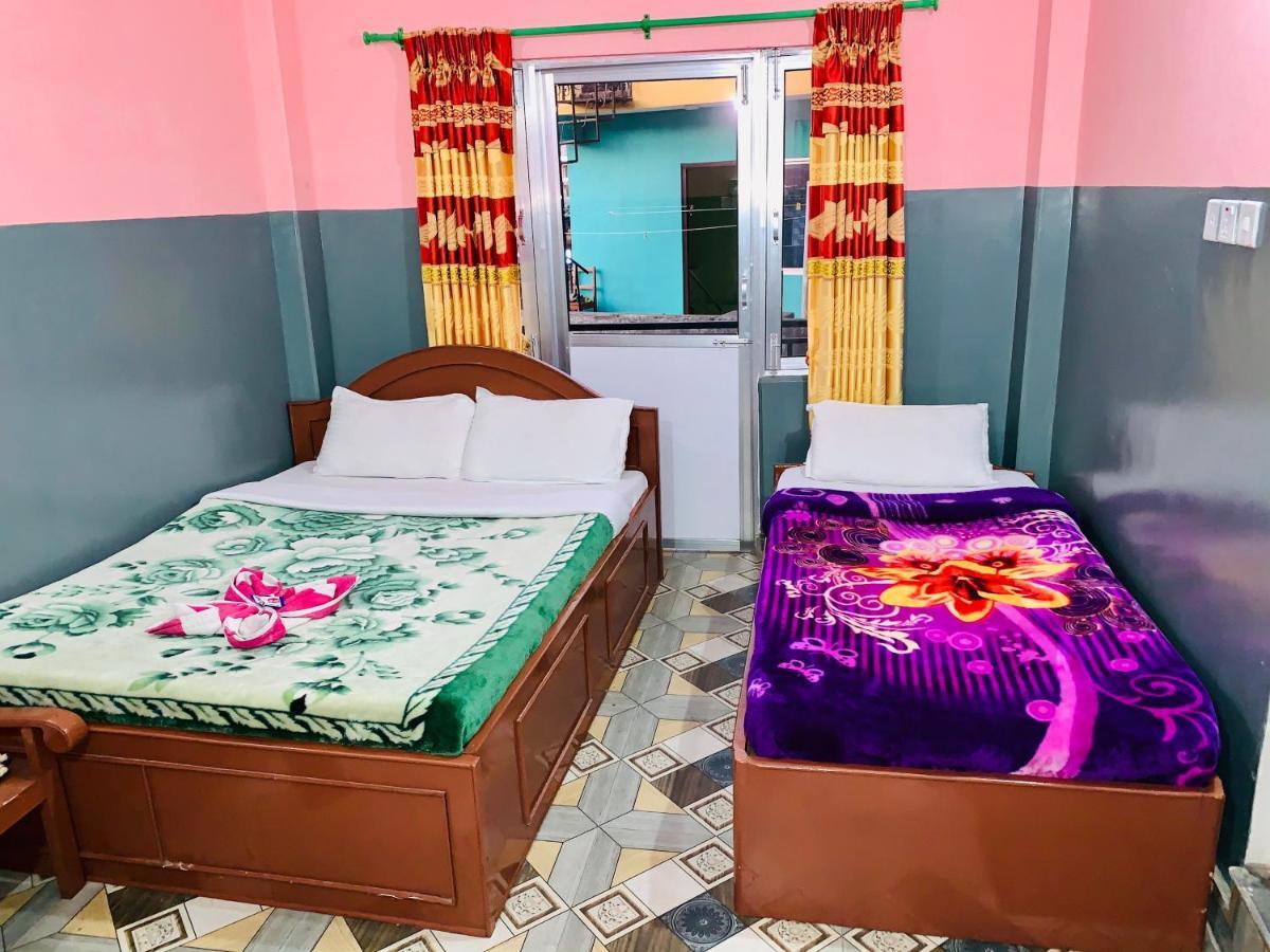 Mount Blue Tourist Hostel - Pokhara Bagian luar foto